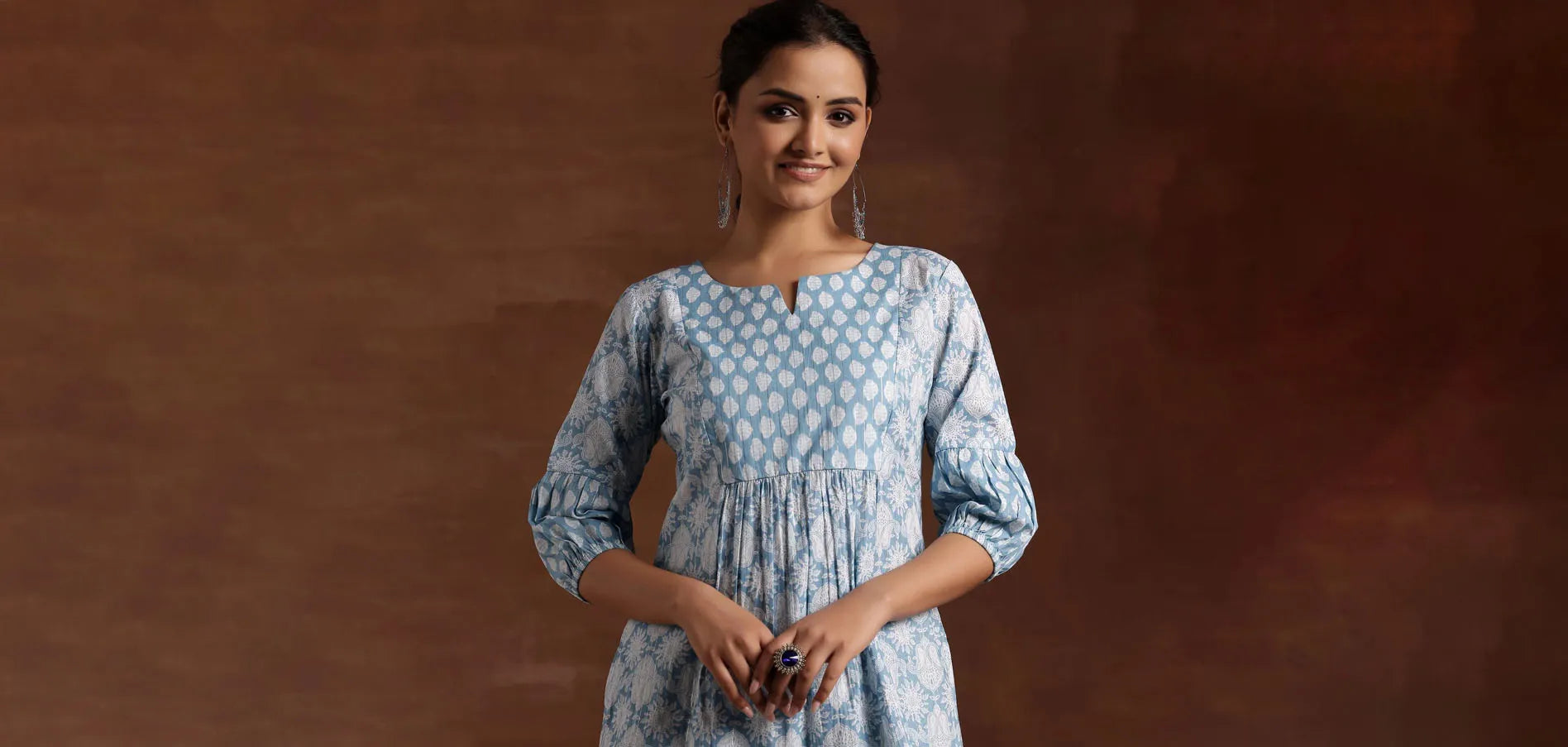 Trendy Modern Kurti Neck Designs to Try in 2024 on Libas