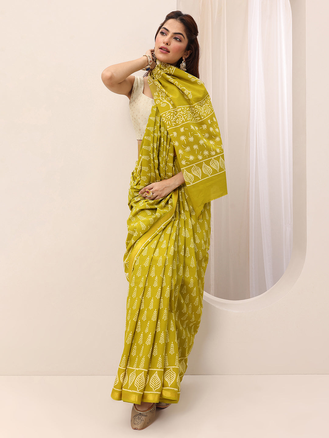 Lime Green Printed Cotton Saree With Unstitched Blouse