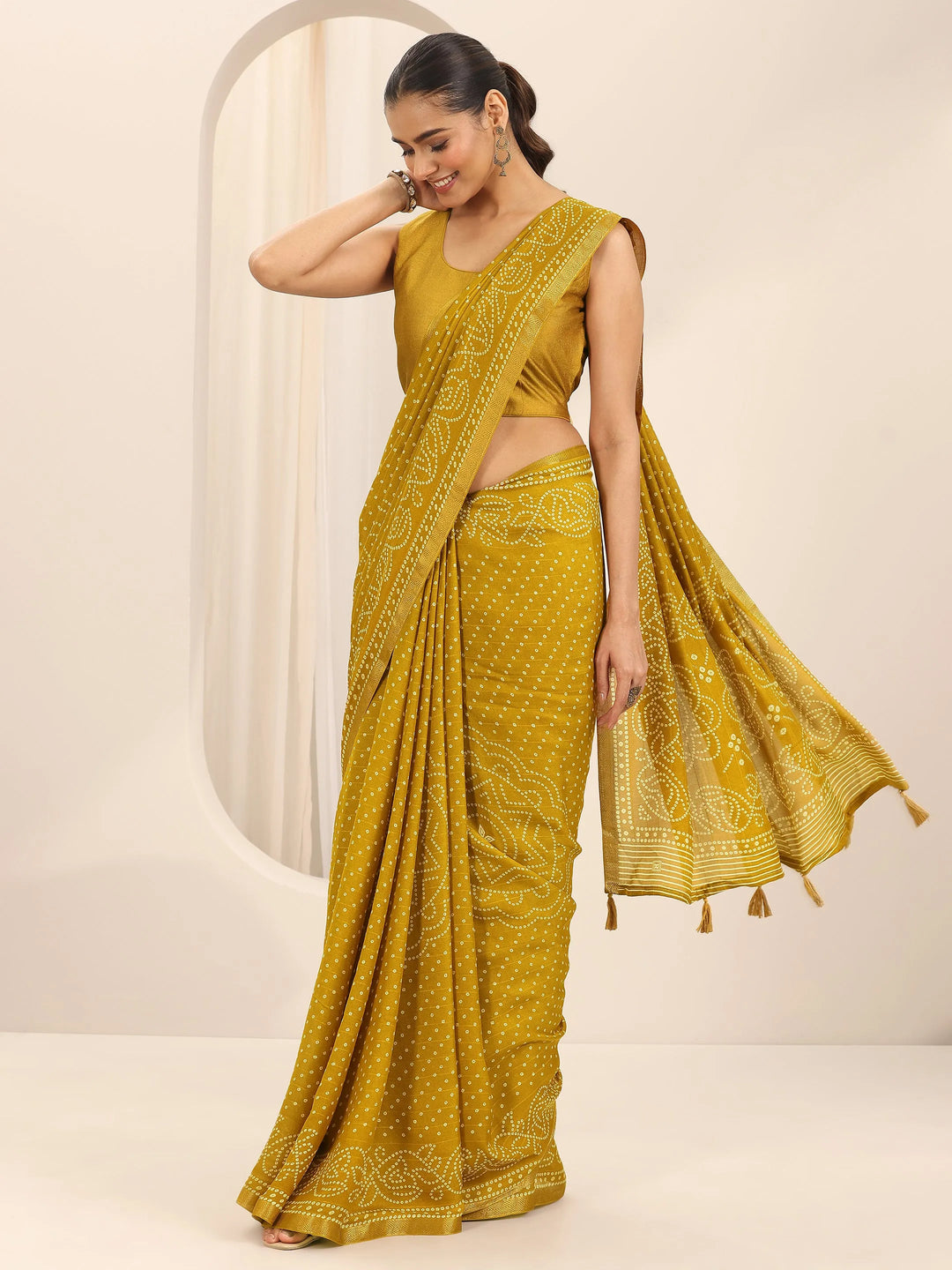 Mustard Printed Georgette Saree With Unstitched Blouse Piece