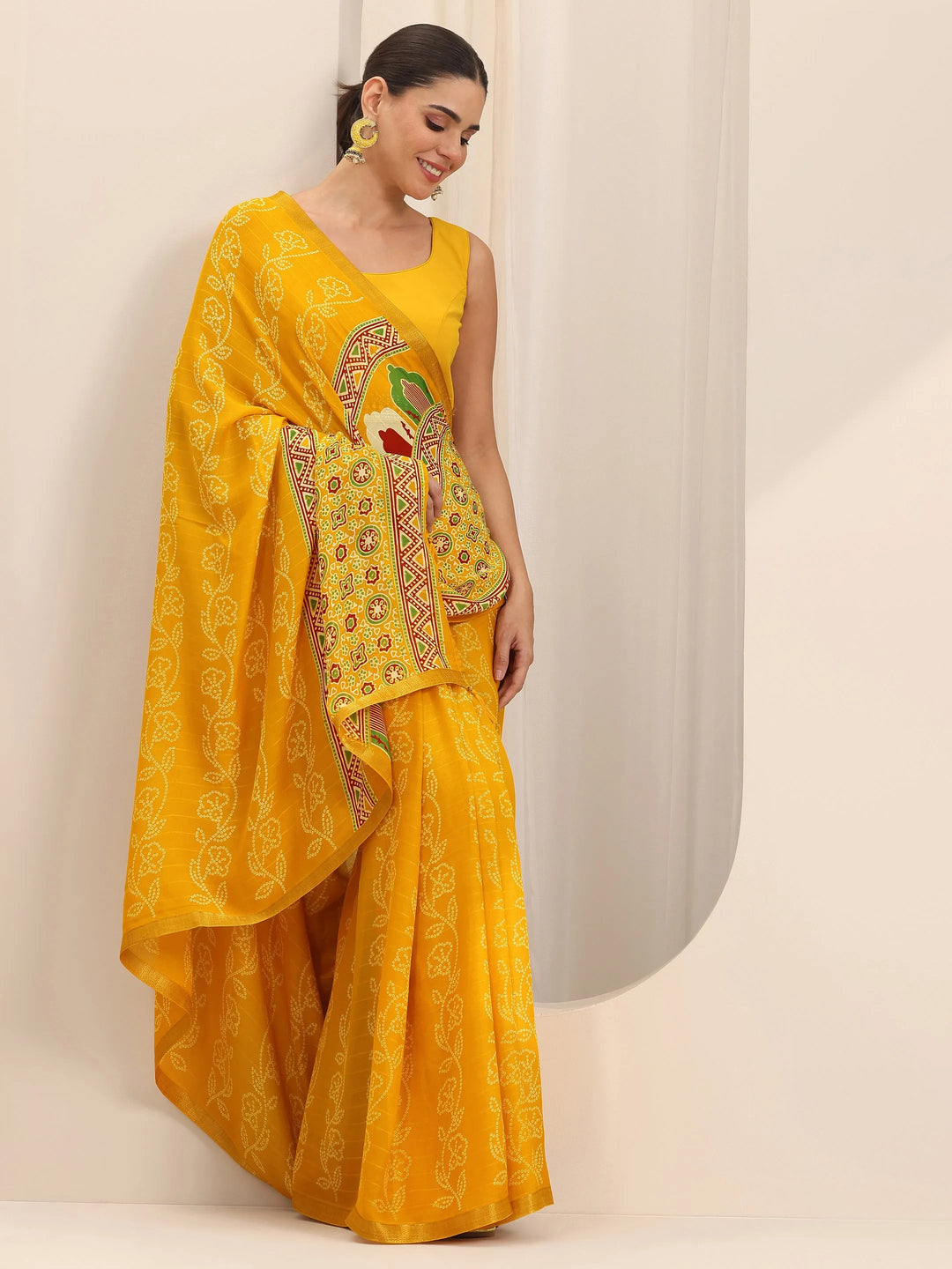 Yellow Printed Georgette Saree With Unstitched Blouse Piece