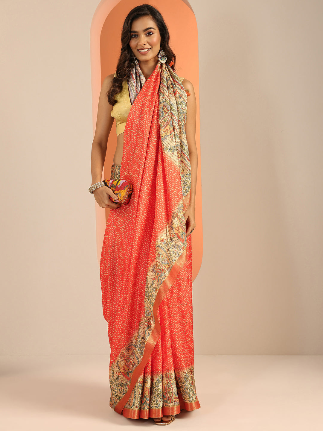 Orange Printed Silk Blend Saree With Unstitched Blouse Piece