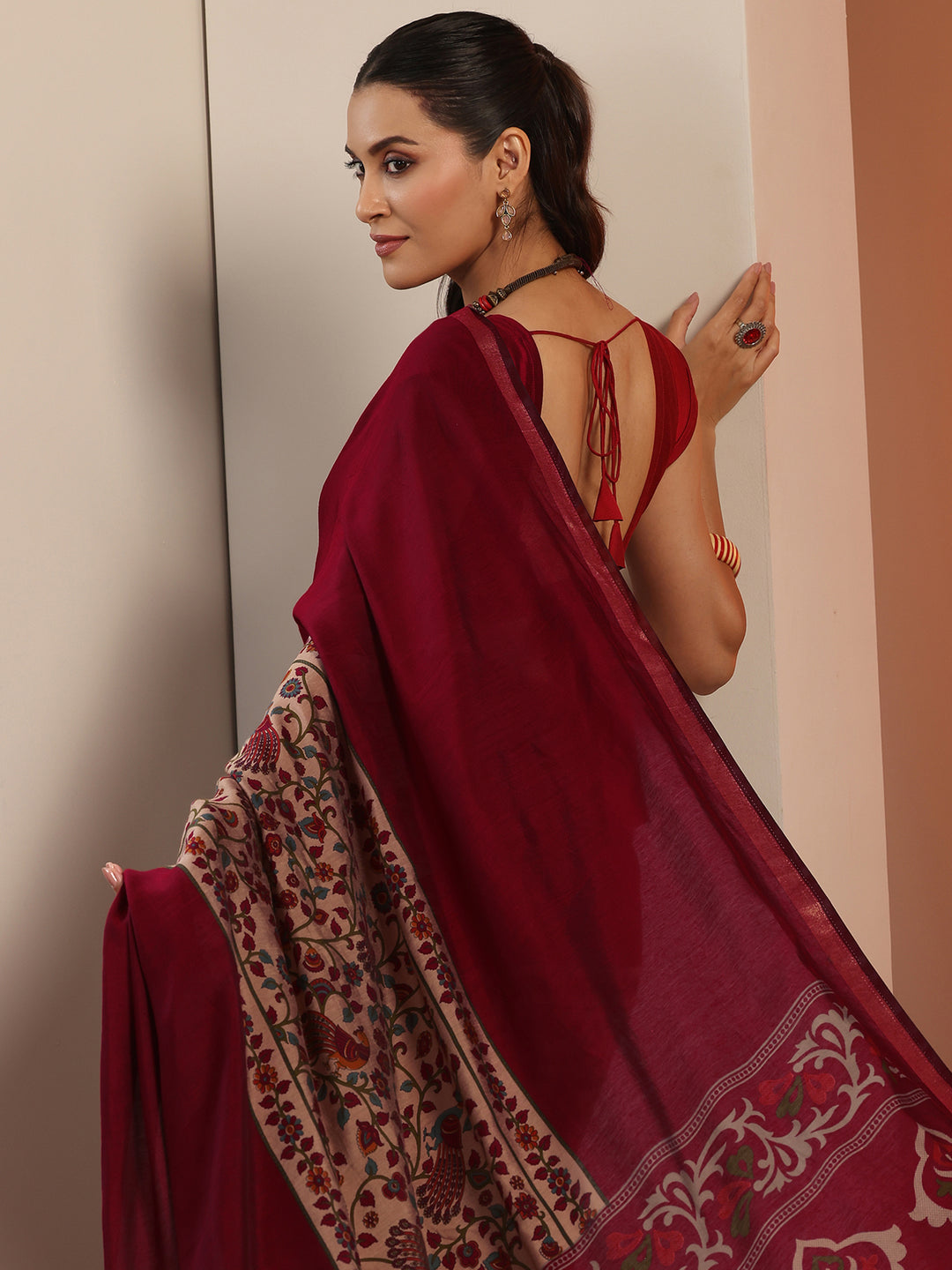 Maroon Printed Cotton Blend Saree With Unstitched Blouse Piece