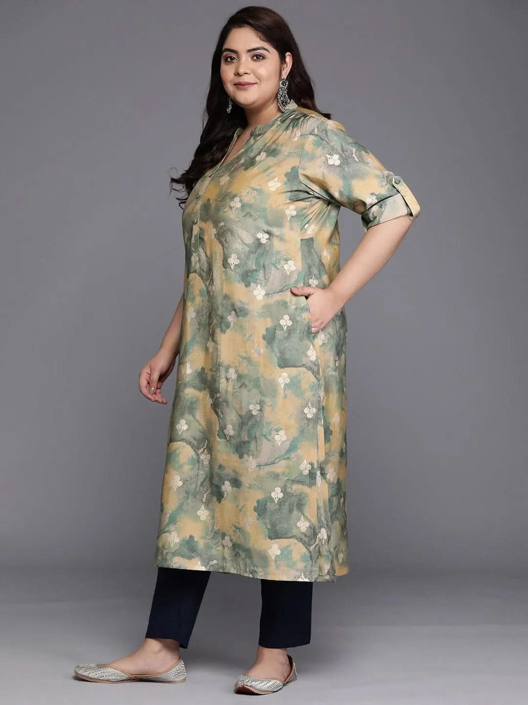 Plus Size Green Printed Silk Straight Kurta
Plus Size Green Printed Silk Straight Kurta