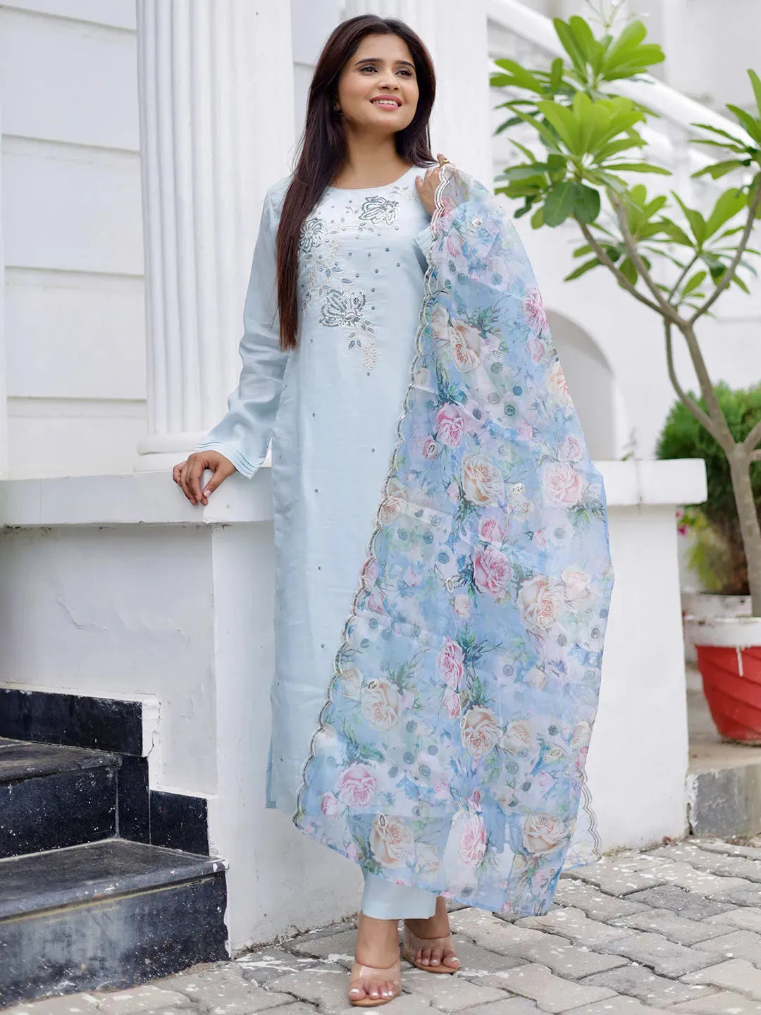 Blue Embroidered Silk Blend Straight Suit Sets With Dupatta