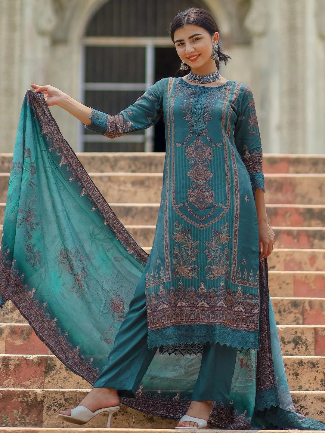 Buy Green Printed Silk Blend Pakistani Suit Online at Libas