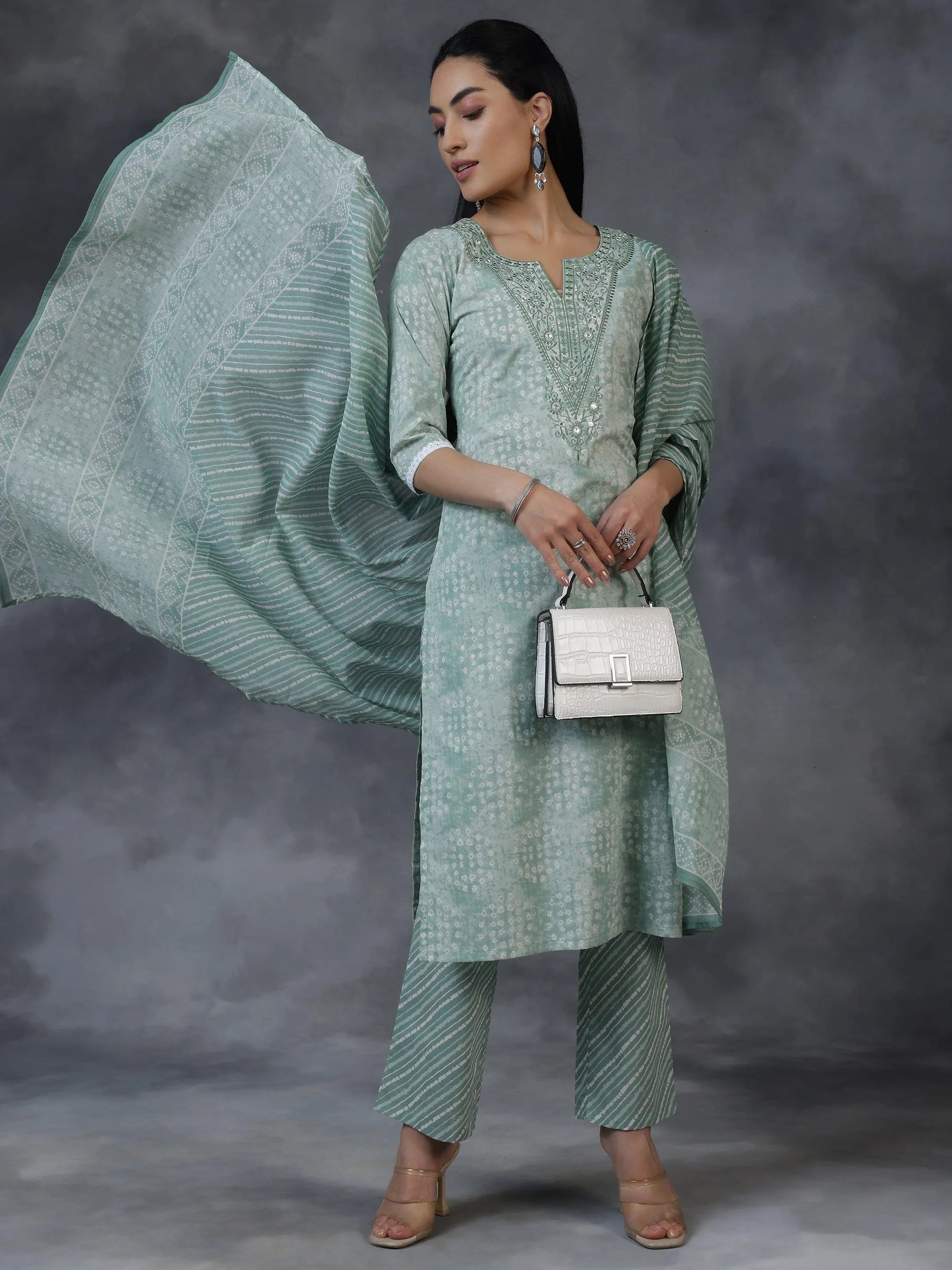 Khanak Green Cotton Suit Without Dupatta