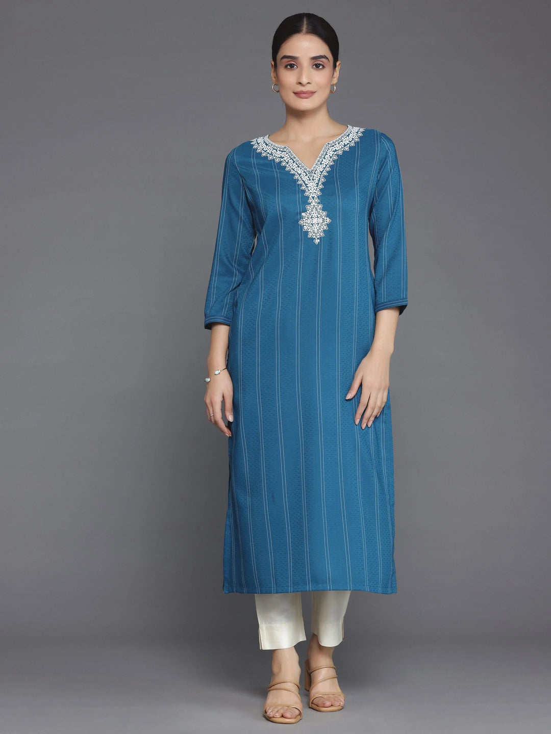 Teal Yoke Design Silk Straight Kurta - Libas