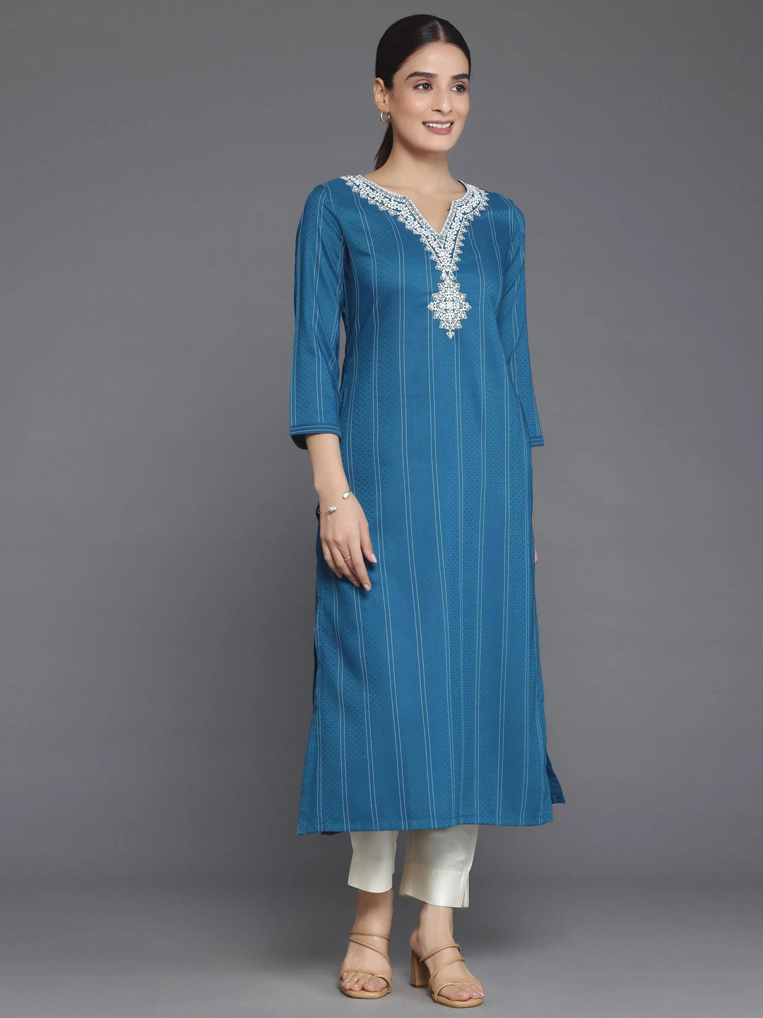 Teal Yoke Design Silk Straight Kurta - Libas