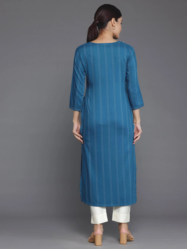 Teal Yoke Design Silk Straight Kurta - Libas