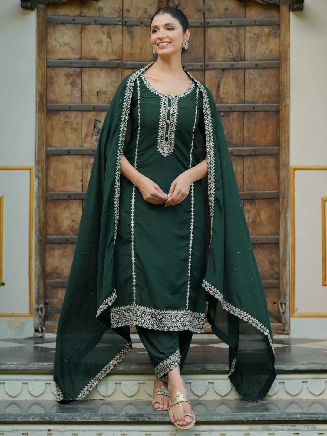 Green Embroidered Silk Blend Straight Suit With Dupatta