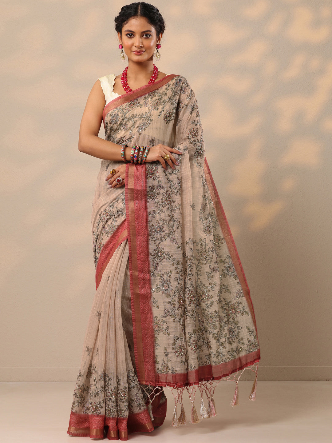 Beige Printed cotton blend Saree With Unstitched Blouse Piece