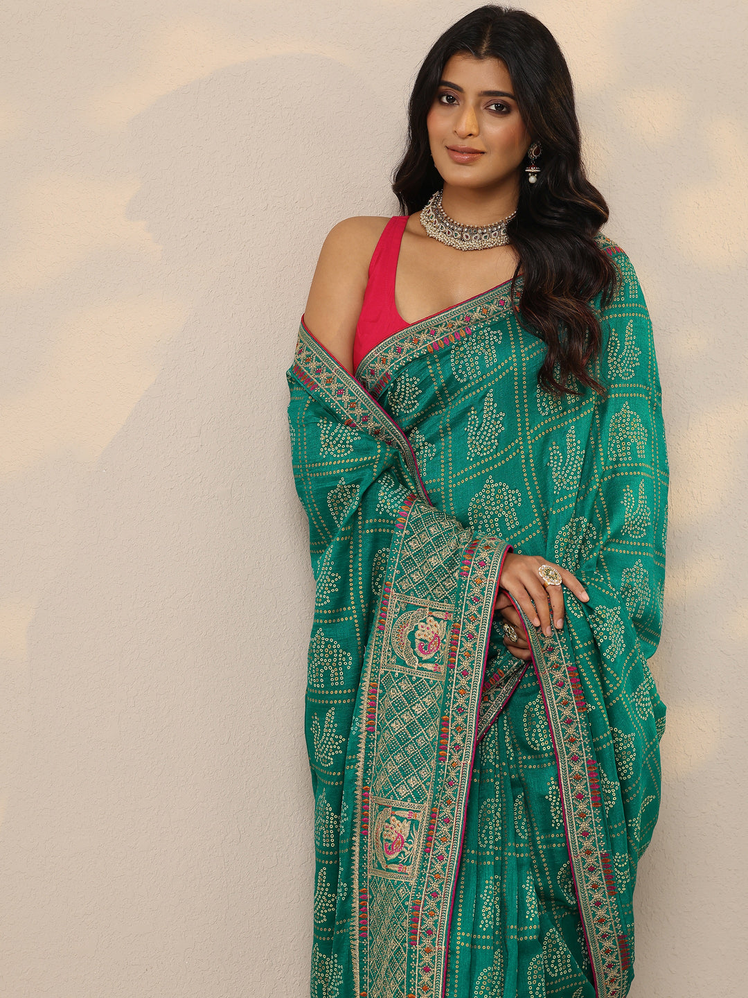 Green Bandhani Printed Silk Blend Sarees With Unstitched Blouse Piece