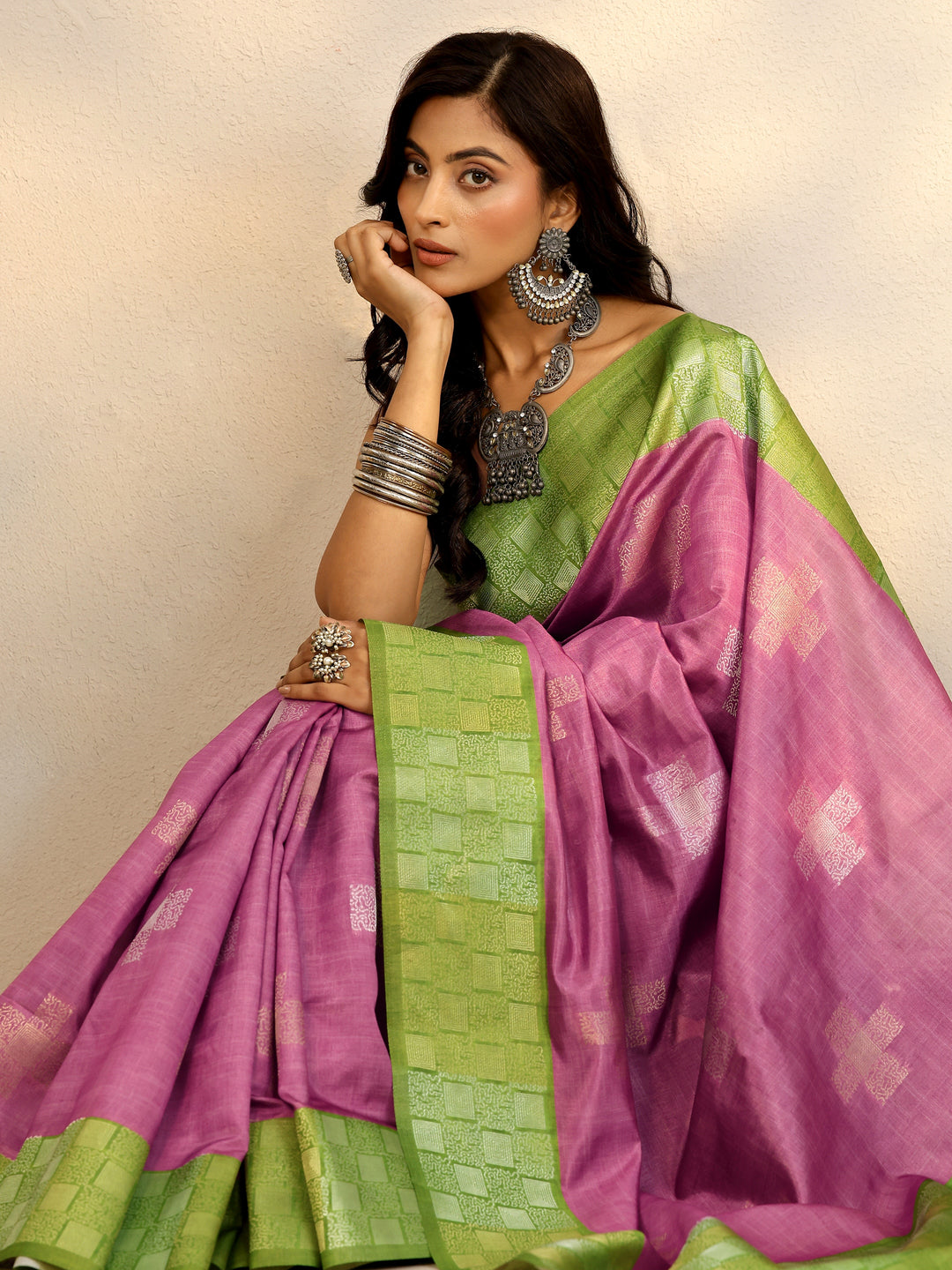 Pink Woven Design Silk Blend Saree With Unstitched Blouse Piece