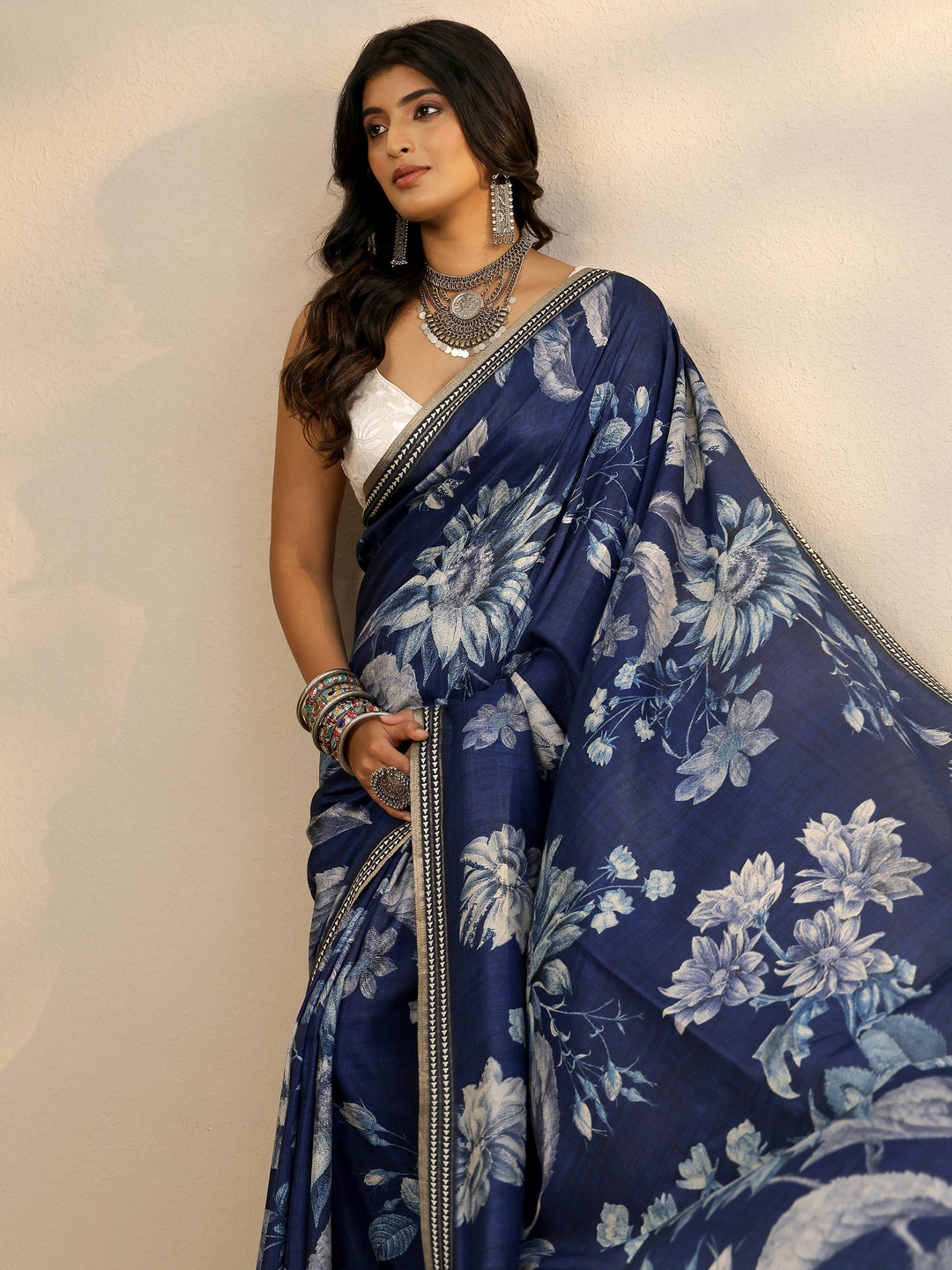Blue Printed Silk Blend Saree With Unstitched Blouse Piece