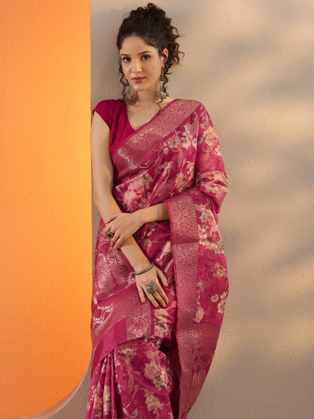 Pink Printed Silk Blend Saree With Unstitched Blouse Piece