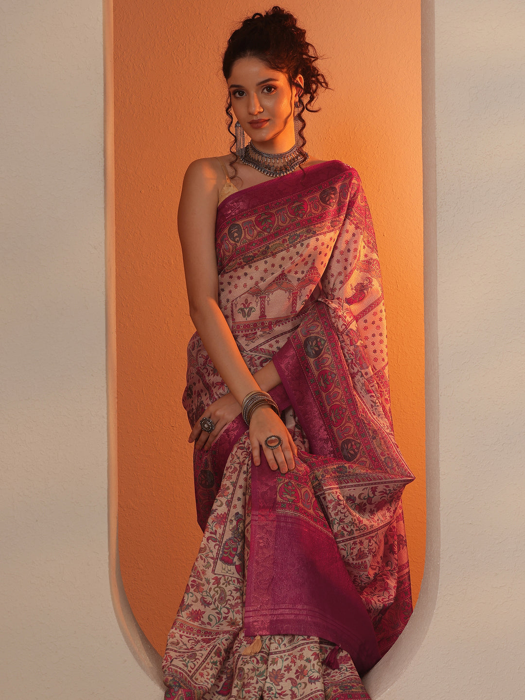 Cream Printed Chinon Saree With Unstitched Blouse Piece