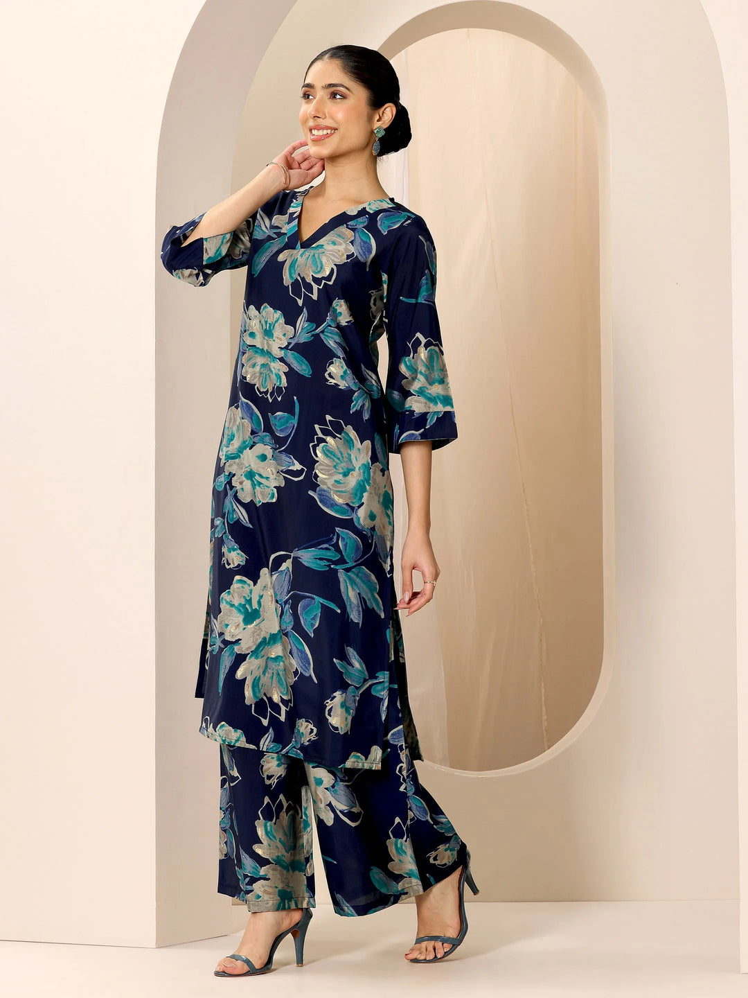 Blue Printed Silk Blend Straight Kurta Set