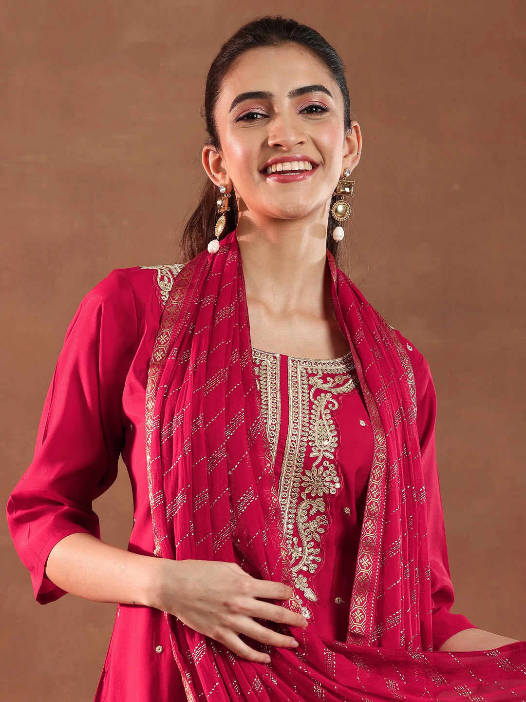 Red Embroidered Silk Blend Straight Suit With Dupatta-color issye