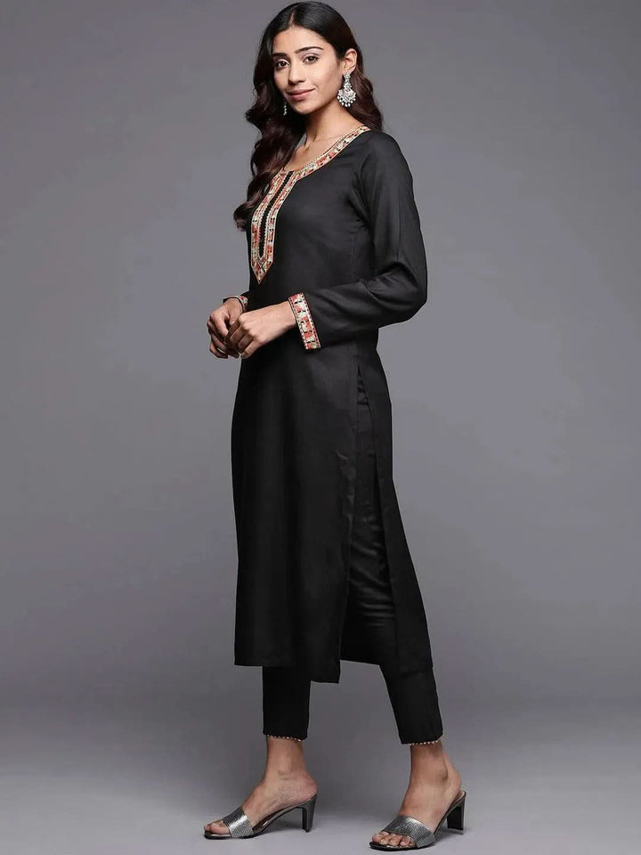 Black Embroidered Pashmina Wool Straight Kurta - Libas