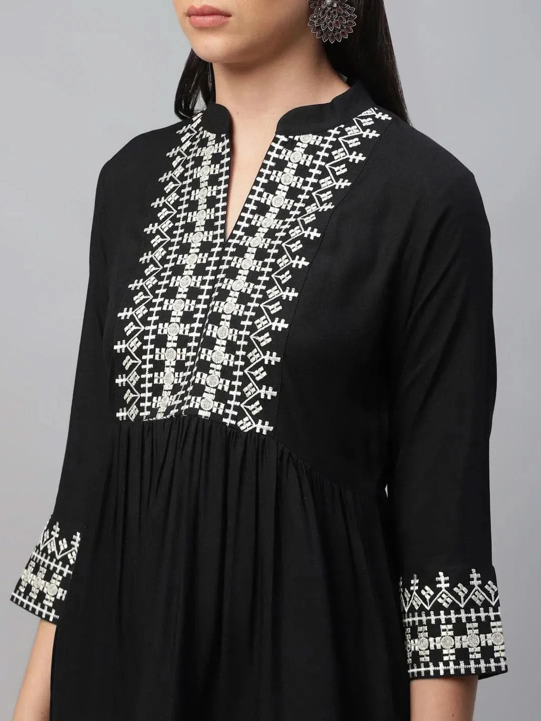 Black Embroidered Rayon Kurti
Black Embroidered Rayon Kurti