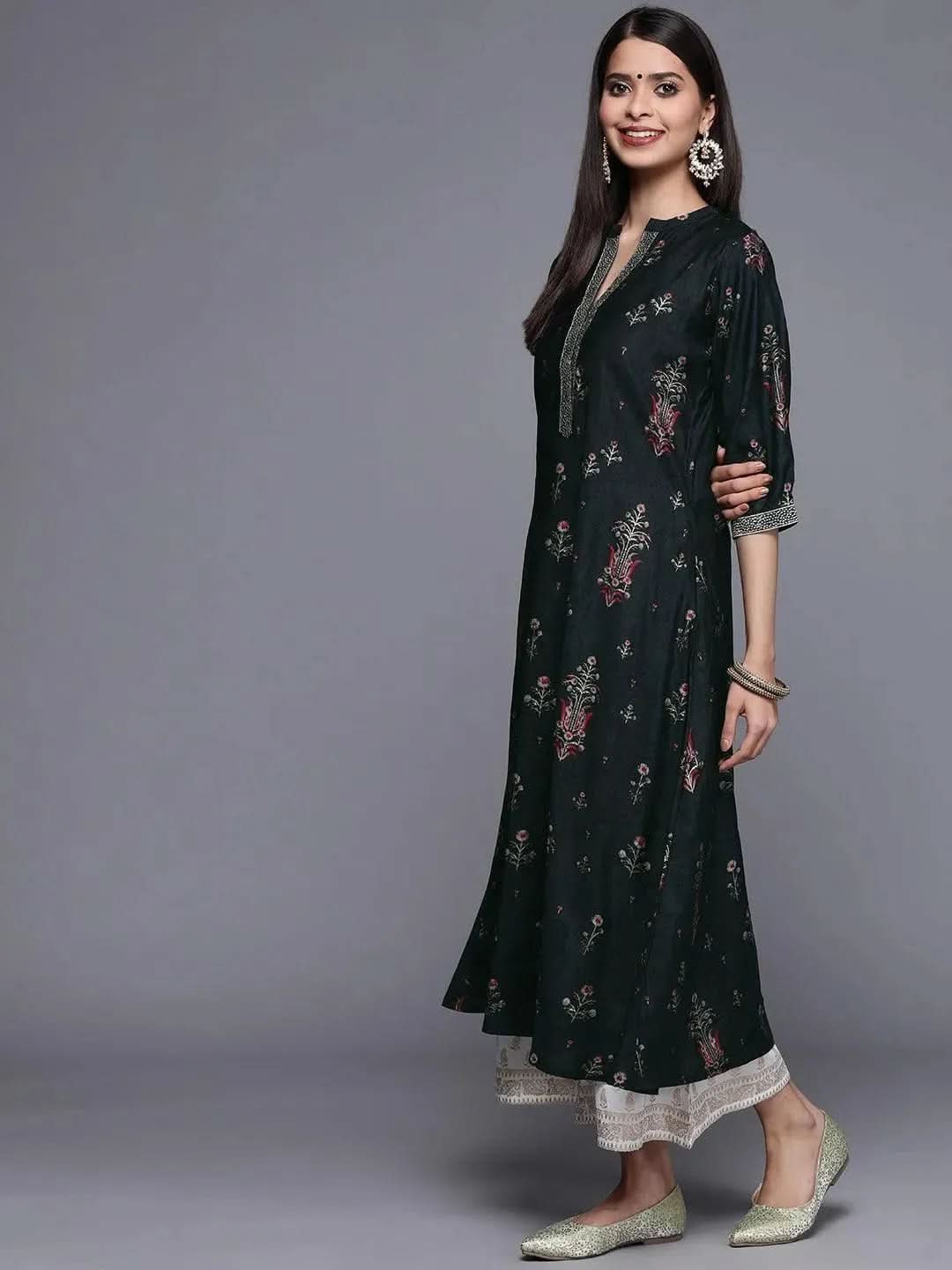 Buy Black Printed Chanderi Silk Kurta - 22085O- | Libas Ethnic Wear Online
Buy Black Printed Chanderi Silk Kurta - 22085O- | Libas Ethnic Wear Online
