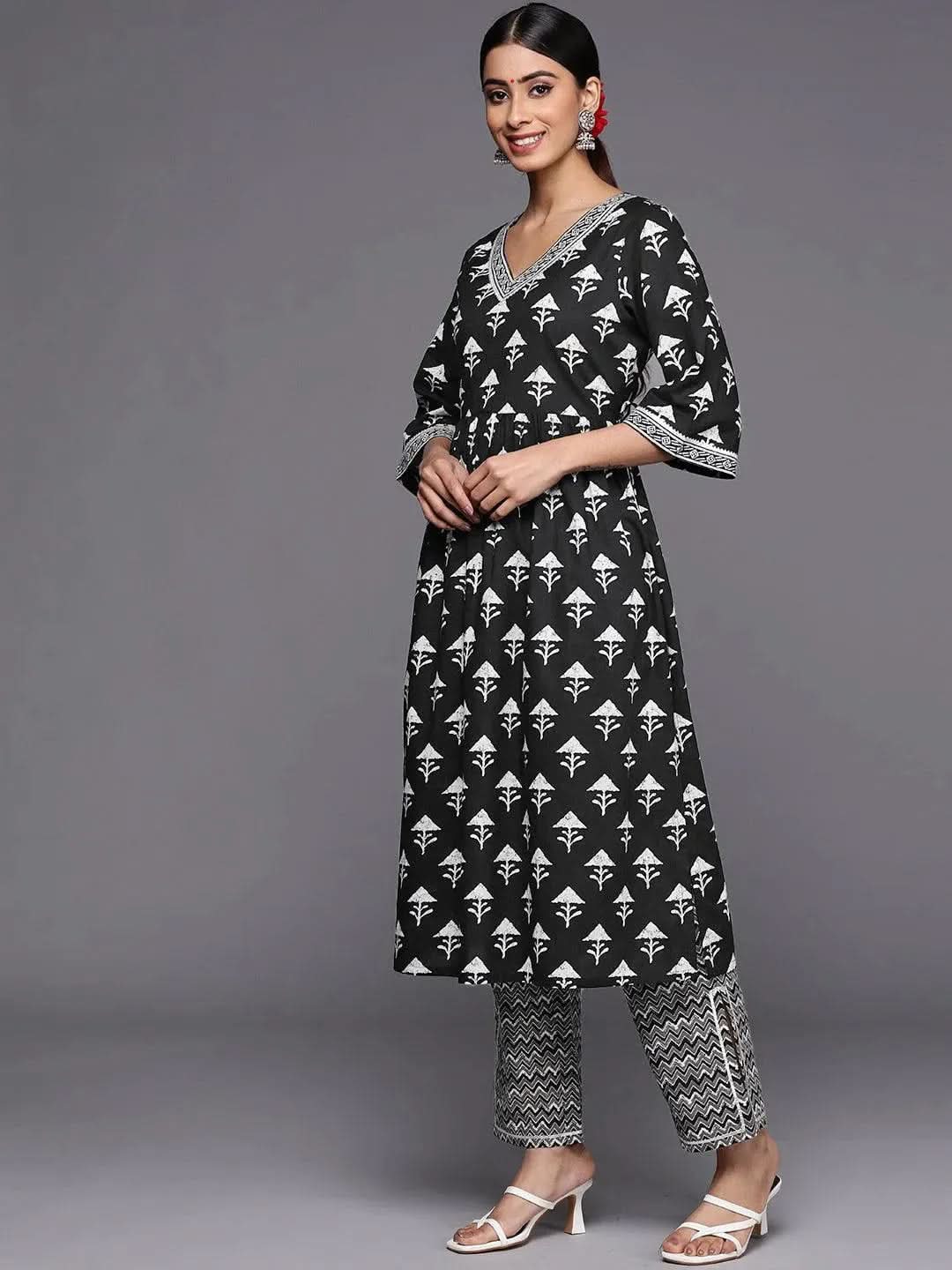 Black Printed Cotton A-Line Kurta With Trousers & Dupatta
Black Printed Cotton A-Line Kurta With Trousers & Dupatta