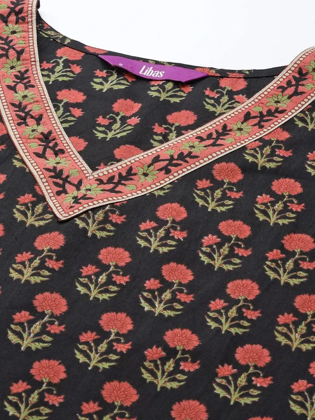 Black Printed Cotton Night Suit
Black Printed Cotton Night Suit