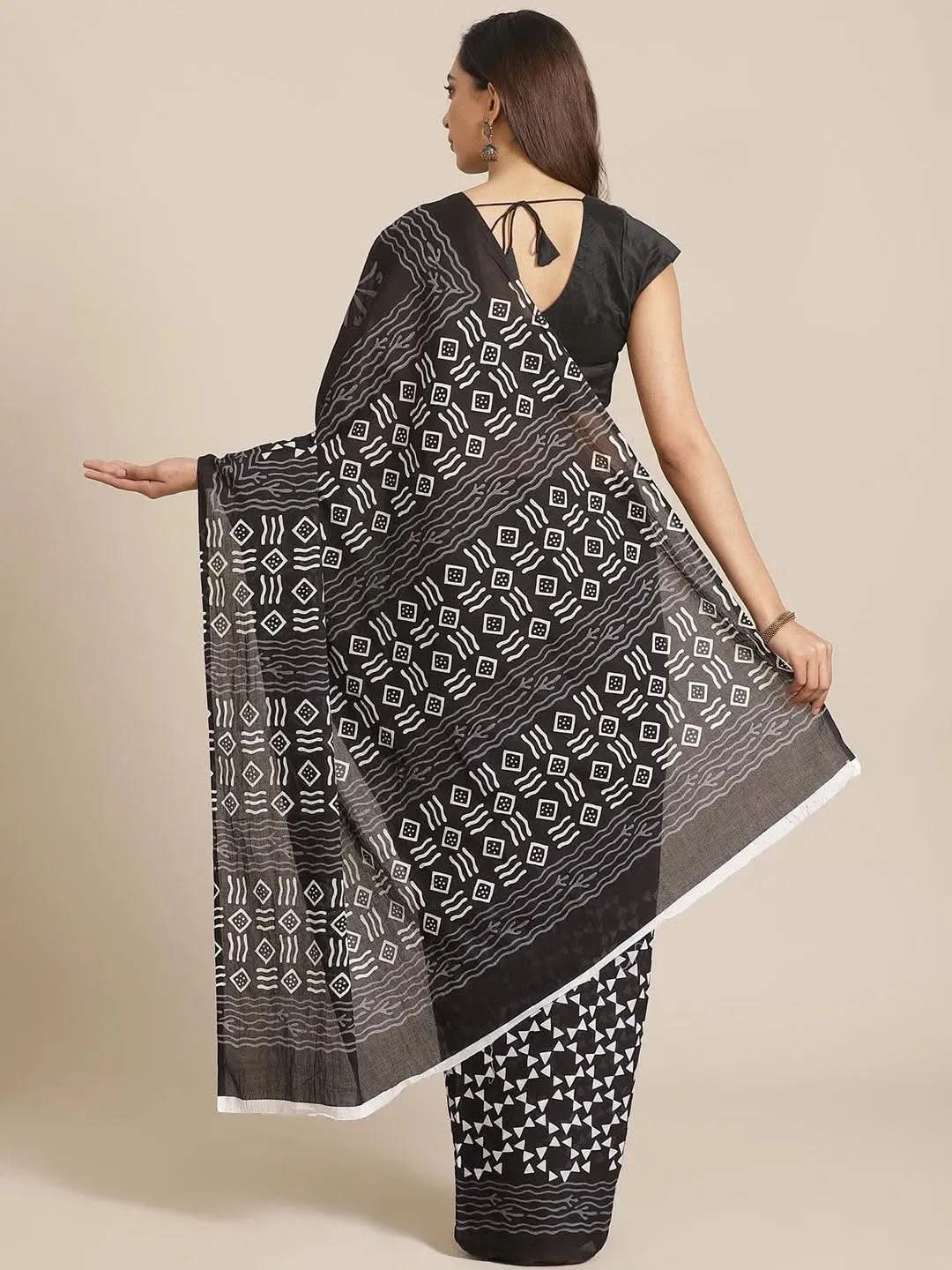 Black Printed Cotton Saree
Black Printed Cotton Saree