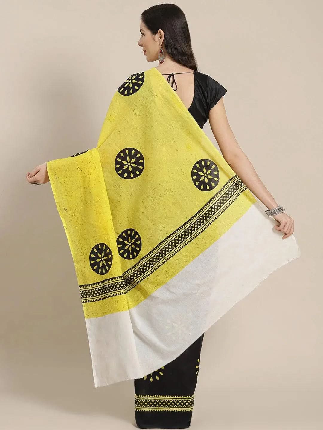 Buy Black Printed Cotton Saree - 14574 | Libas Ethnic Wear Online
Buy Black Printed Cotton Saree - 14574 | Libas Ethnic Wear Online