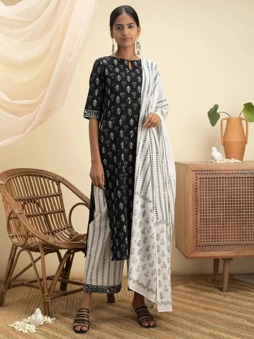 Black Printed Cotton Suit Set - Libas