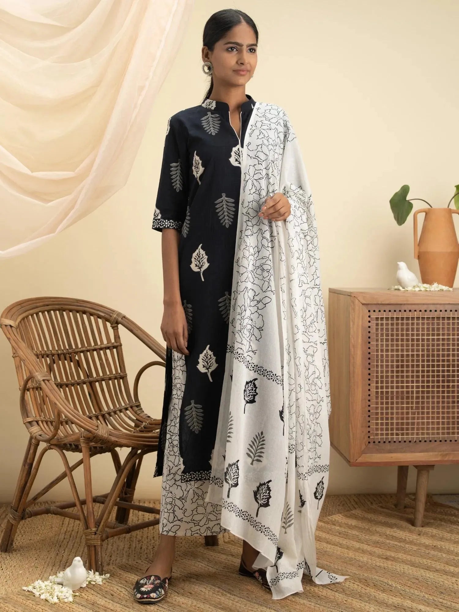 Buy Black Printed Cotton Suit Set - 20009O- | Libas Ethnic Wear Online
Buy Black Printed Cotton Suit Set - 20009O- | Libas Ethnic Wear Online