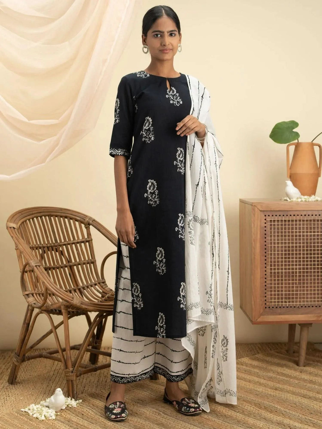 Black Printed Cotton Suit Set - Libas