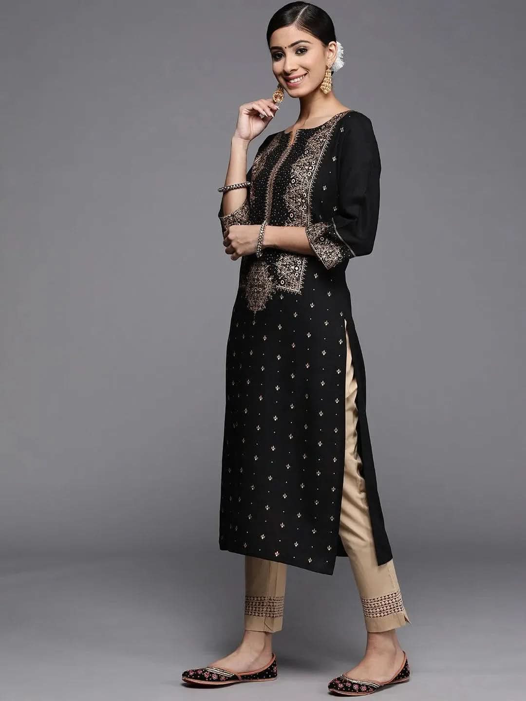 Black Printed Rayon Kurta 
Black Printed Rayon Kurta
