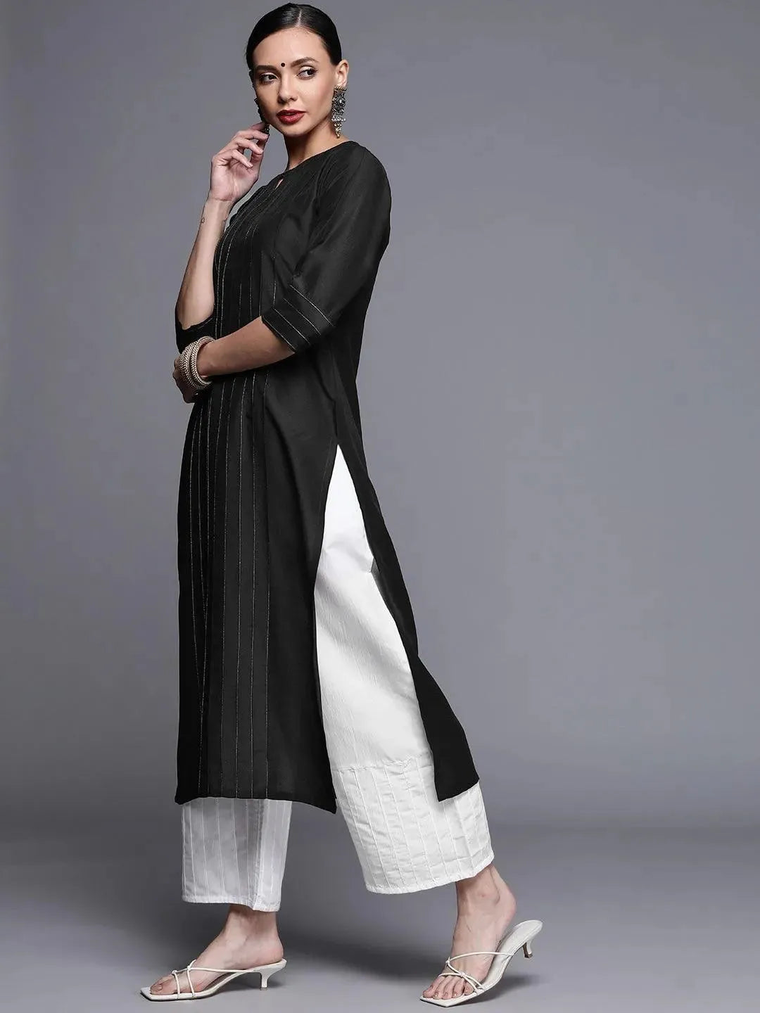Buy Black Solid Chanderi Silk Kurta - 22143O- | Libas Ethnic Wear Online
Buy Black Solid Chanderi Silk Kurta - 22143O- | Libas Ethnic Wear Online