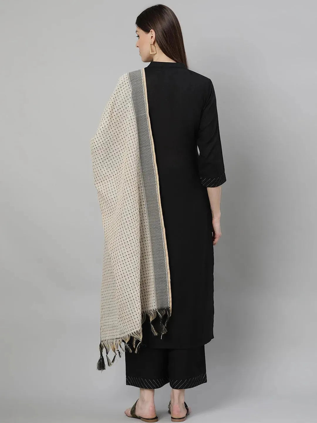 Buy Black Solid Cotton Suit Set - 6924-XXL | Libas Ethnic Wear Online
Buy Black Solid Cotton Suit Set - 6924-XXL | Libas Ethnic Wear Online