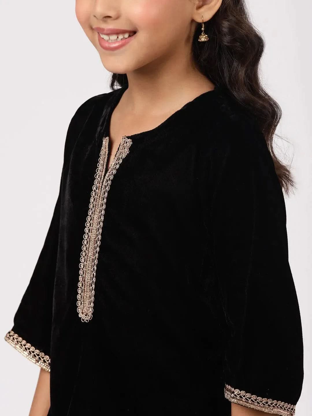 Black Solid Velvet Straight Suit Set - Libas