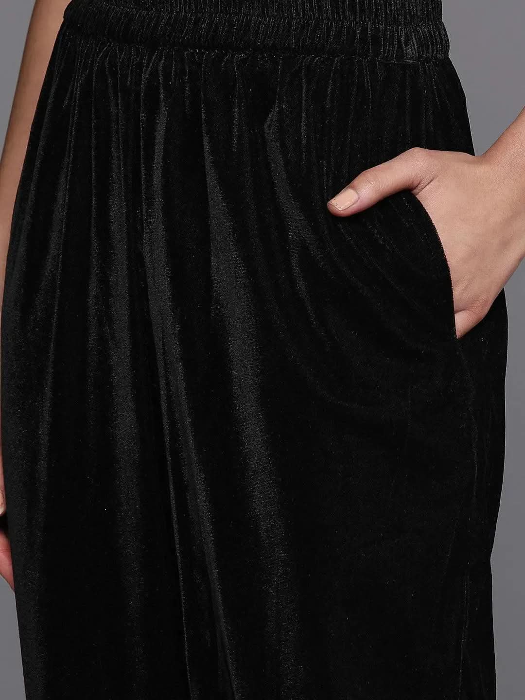 Black Yoke Design Velvet Straight Kurta With Trousers & Dupatta
Black Yoke Design Velvet Straight Kurta With Trousers & Dupatta