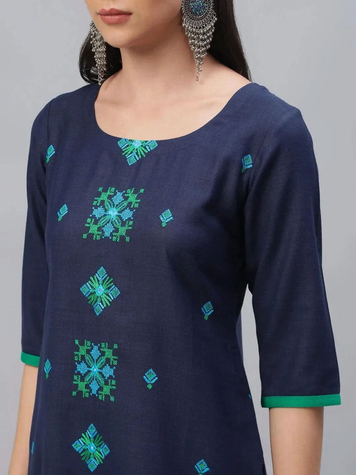 Blue Embroidered Cotton Kurta - Libas