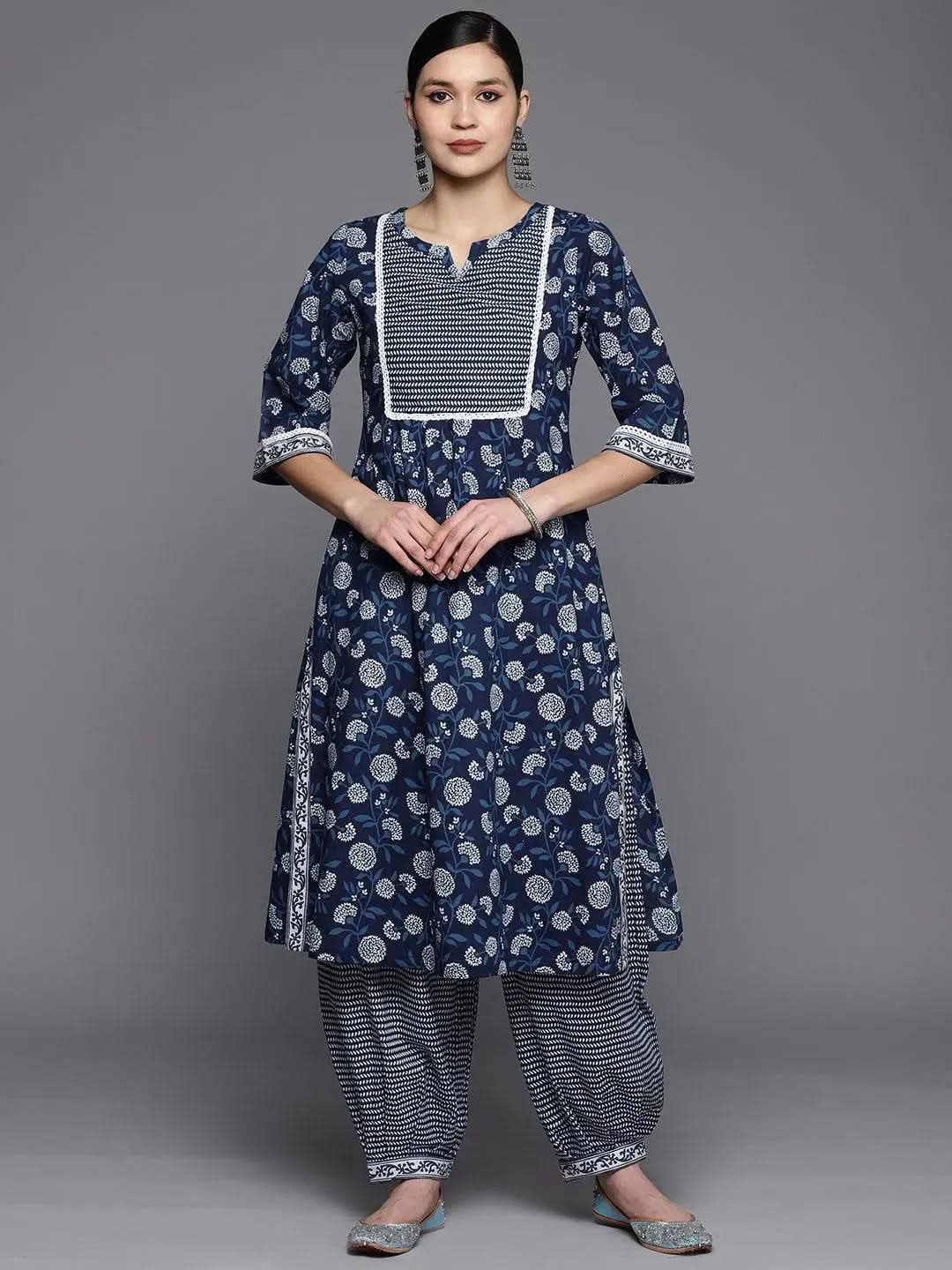 Blue Printed Cotton A-Line Kurta With Salwar 
Blue Printed Cotton A-Line Kurta With Salwar