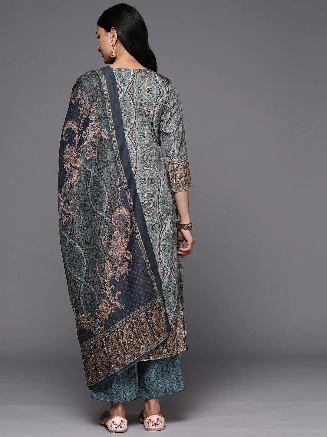 Blue Printed Crepe Straight Kurta With Trousers & Dupatta
Blue Printed Crepe Straight Kurta With Trousers & Dupatta