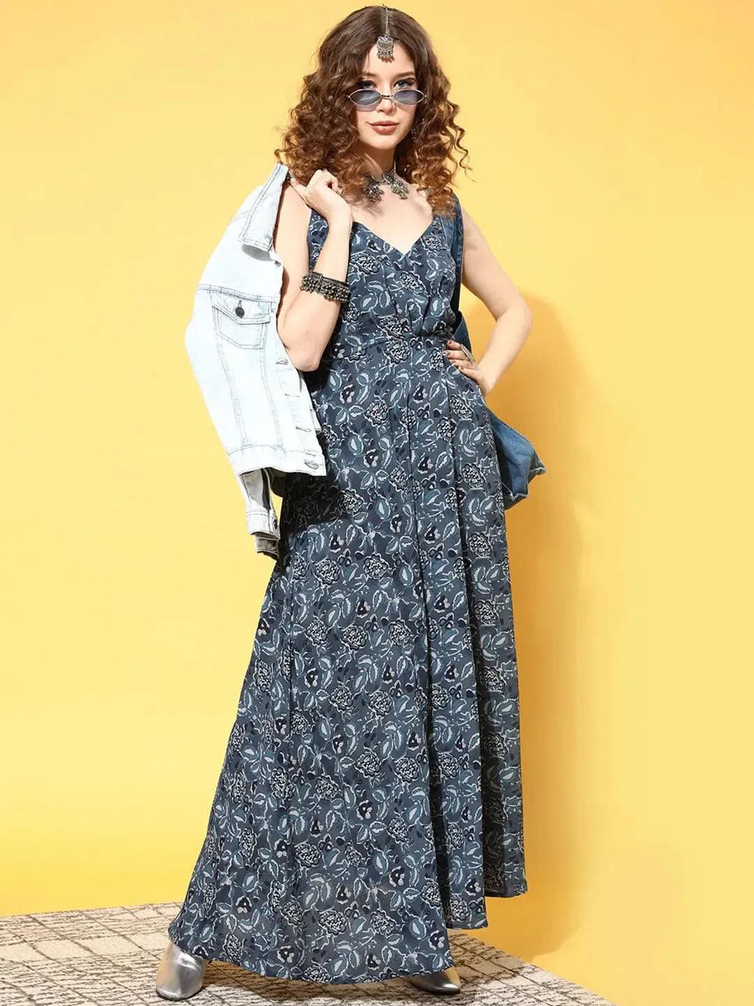 Blue Printed Georgette Dress
Blue Printed Georgette Dress