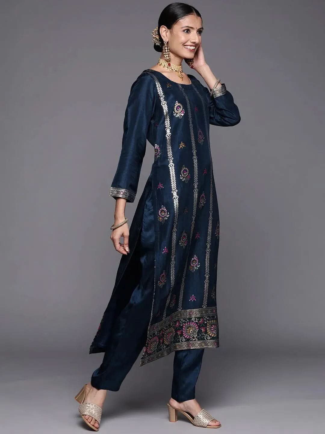 Blue Self Design Silk Blend Straight Kurta With Dupatta
Blue Self Design Silk Blend Straight Kurta With Dupatta