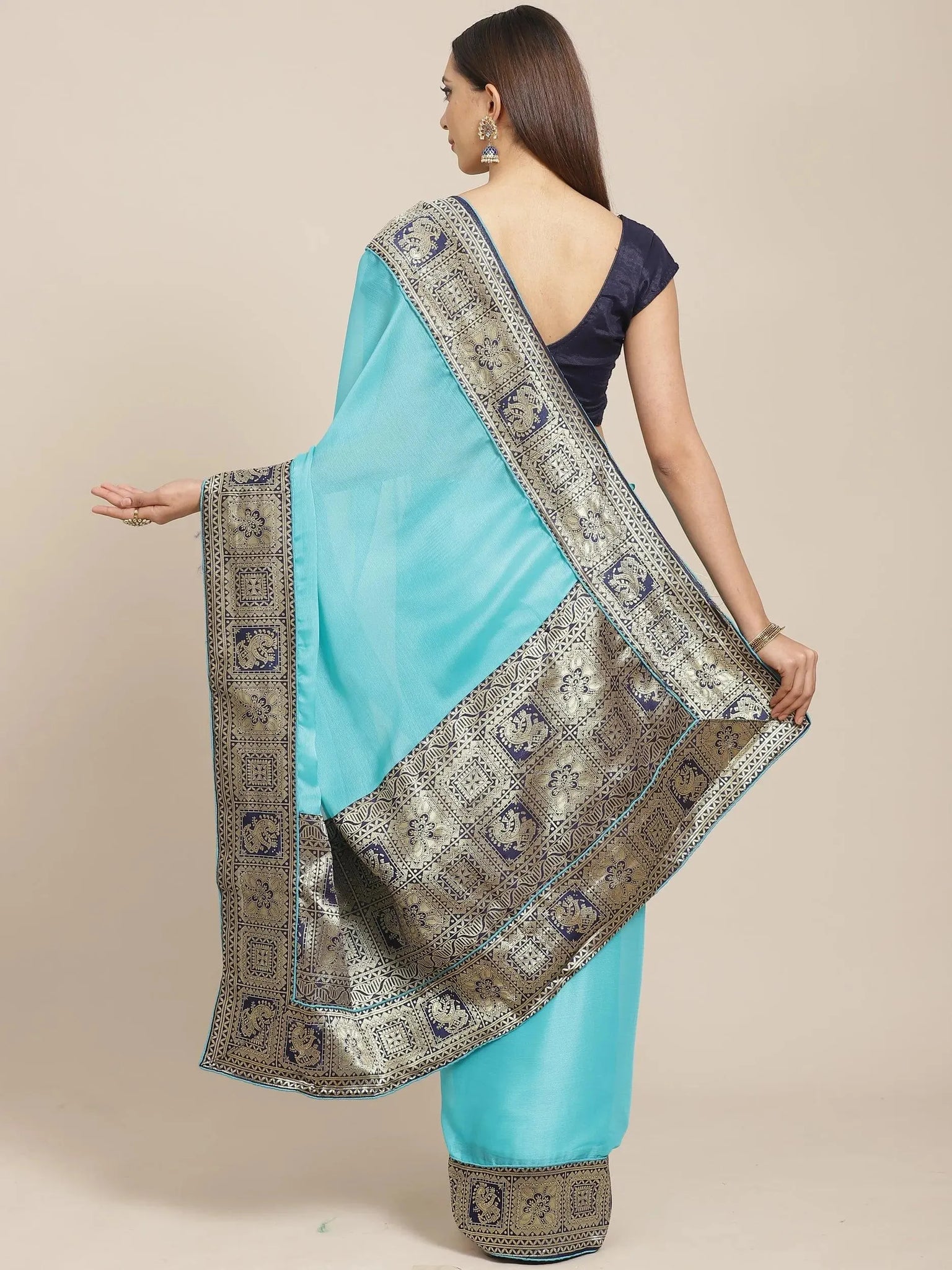 Blue Solid Chiffon Saree
Blue Solid Chiffon Saree