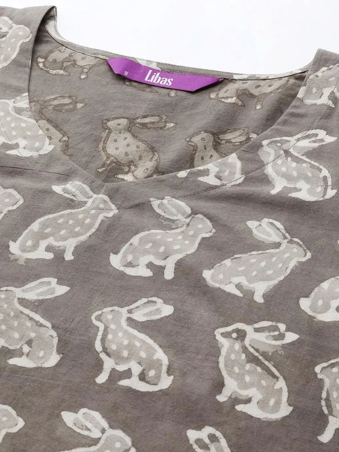 Brown Printed Cotton Night Suit
Brown Printed Cotton Night Suit