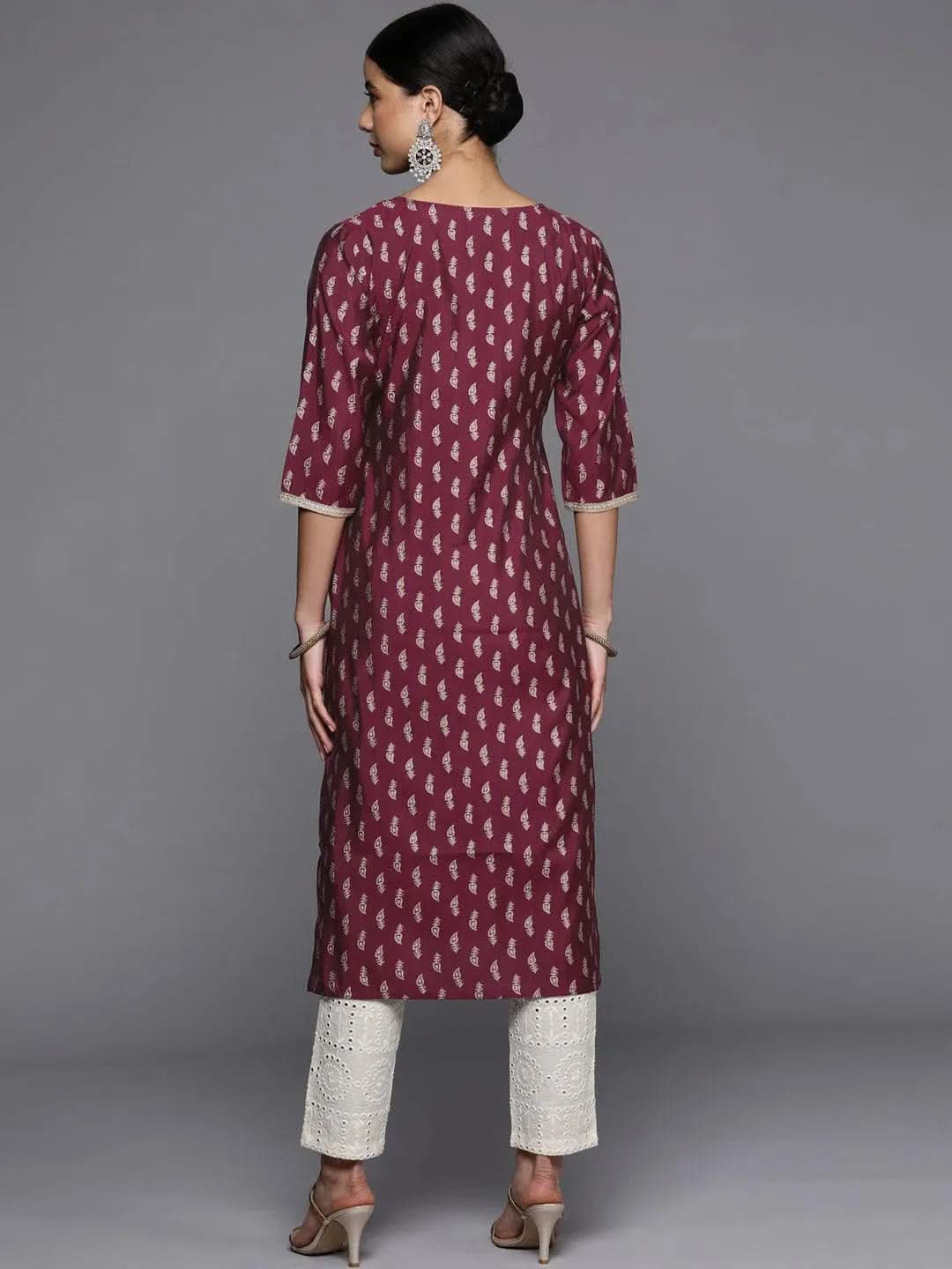 Burgundy Printed Silk Straight Kurta
Burgundy Printed Silk Straight Kurta