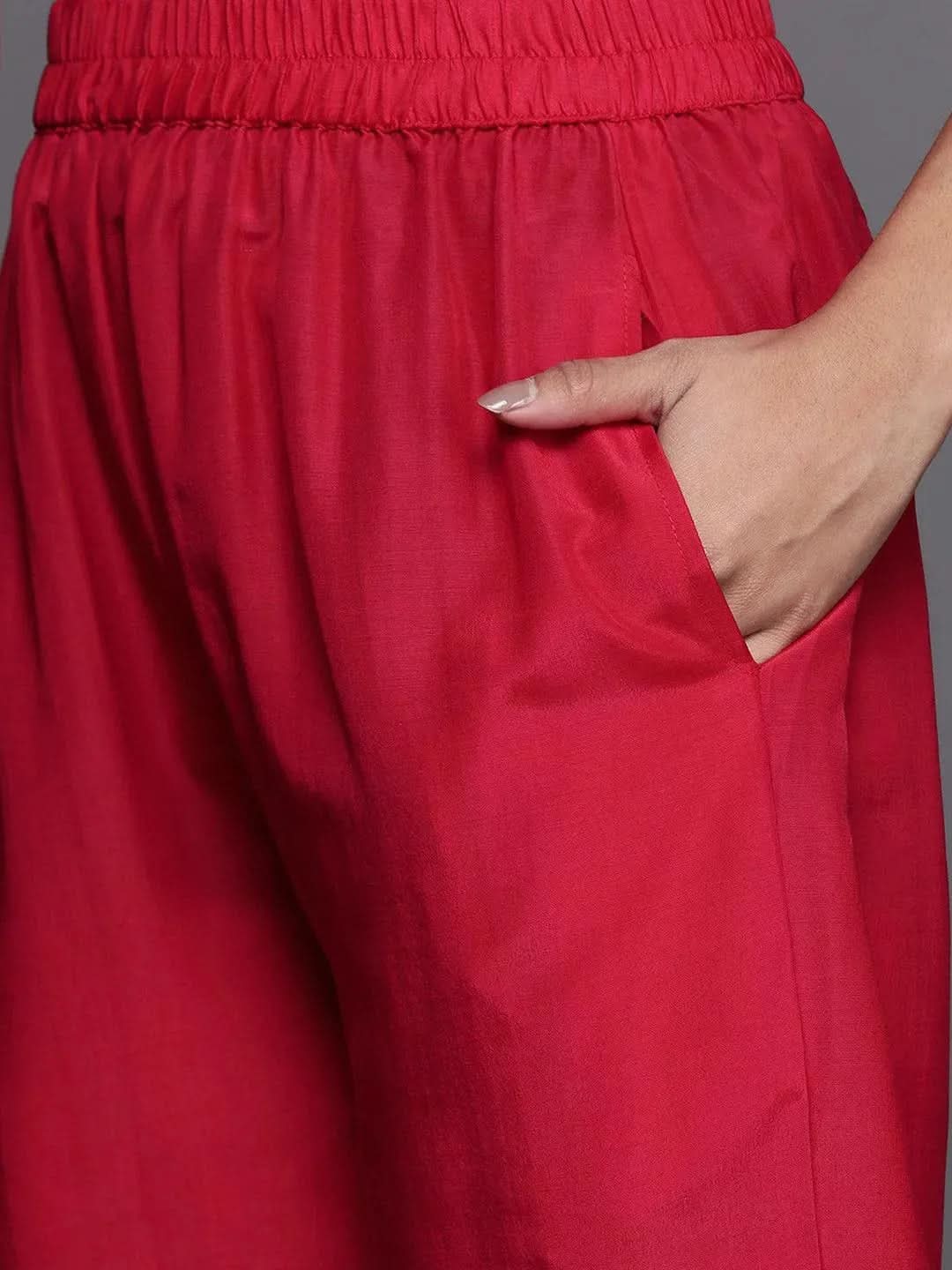 Coral Embroidered Silk Blend Straight Kurta With Dupatta
Coral Embroidered Silk Blend Straight Kurta With Dupatta