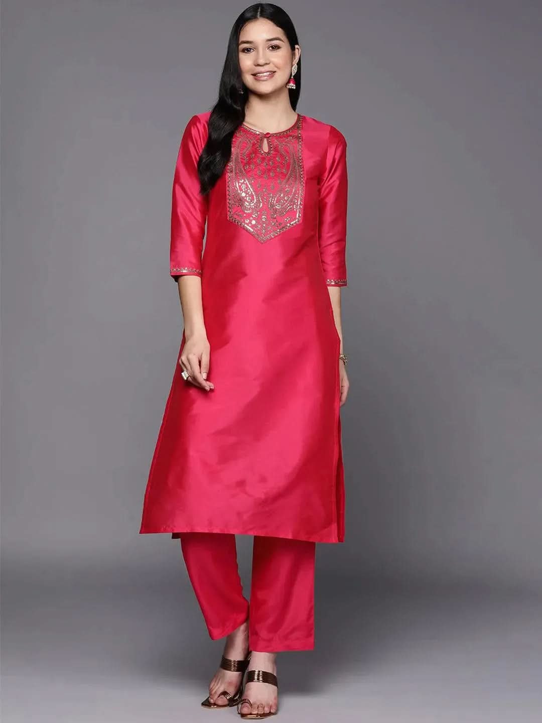 Fuchsia Yoke Design Silk Straight Kurta
Fuchsia Yoke Design Silk Straight Kurta