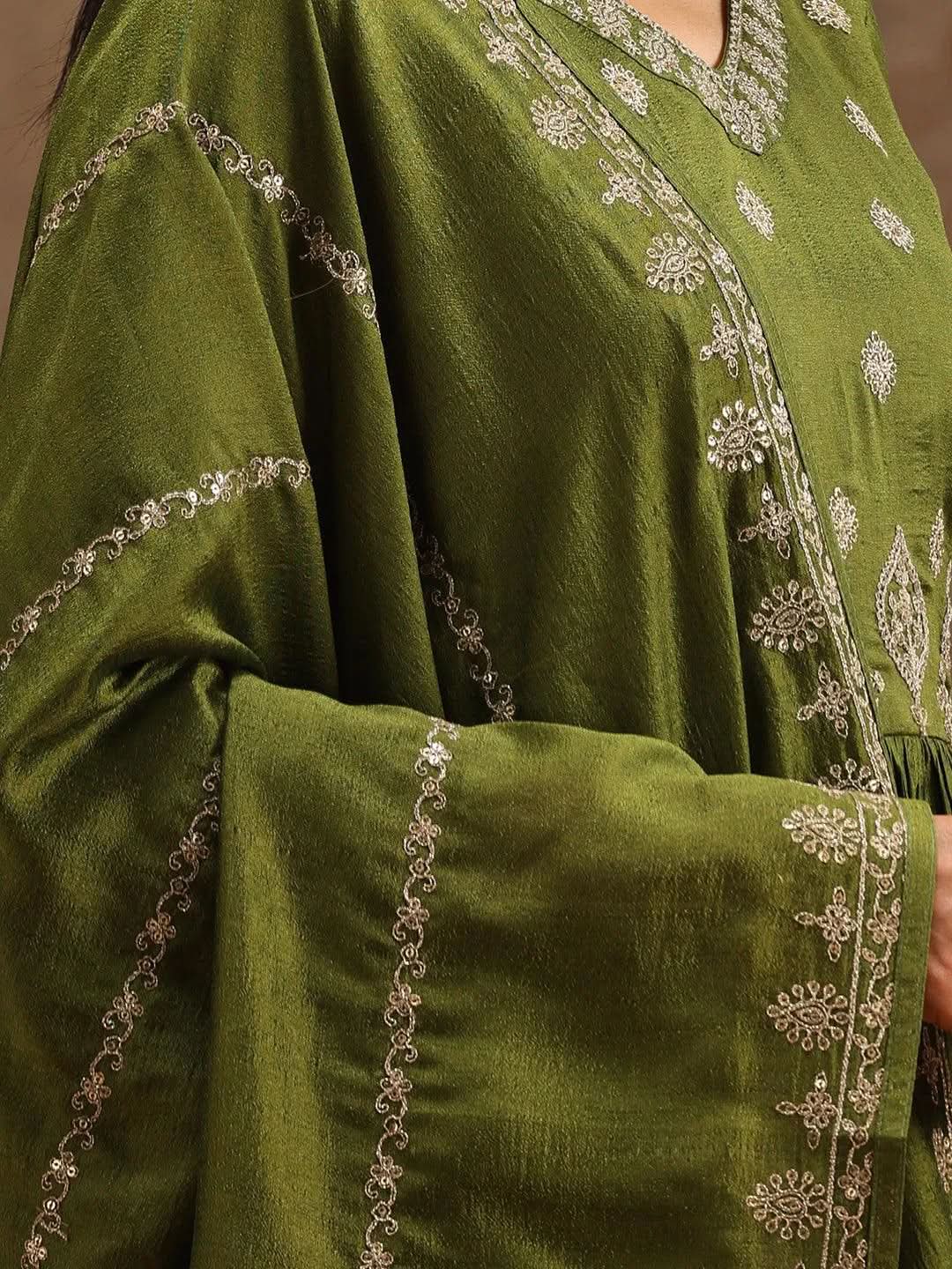 Green Embroidered Silk Blend Anarkali Kurta With Trousers & Dupatta
Green Embroidered Silk Blend Anarkali Kurta With Trousers & Dupatta