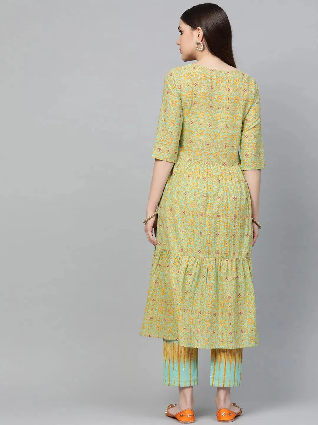 Green Printed Cotton A-Line Kurta With Trousers
Green Printed Cotton A-Line Kurta With Trousers