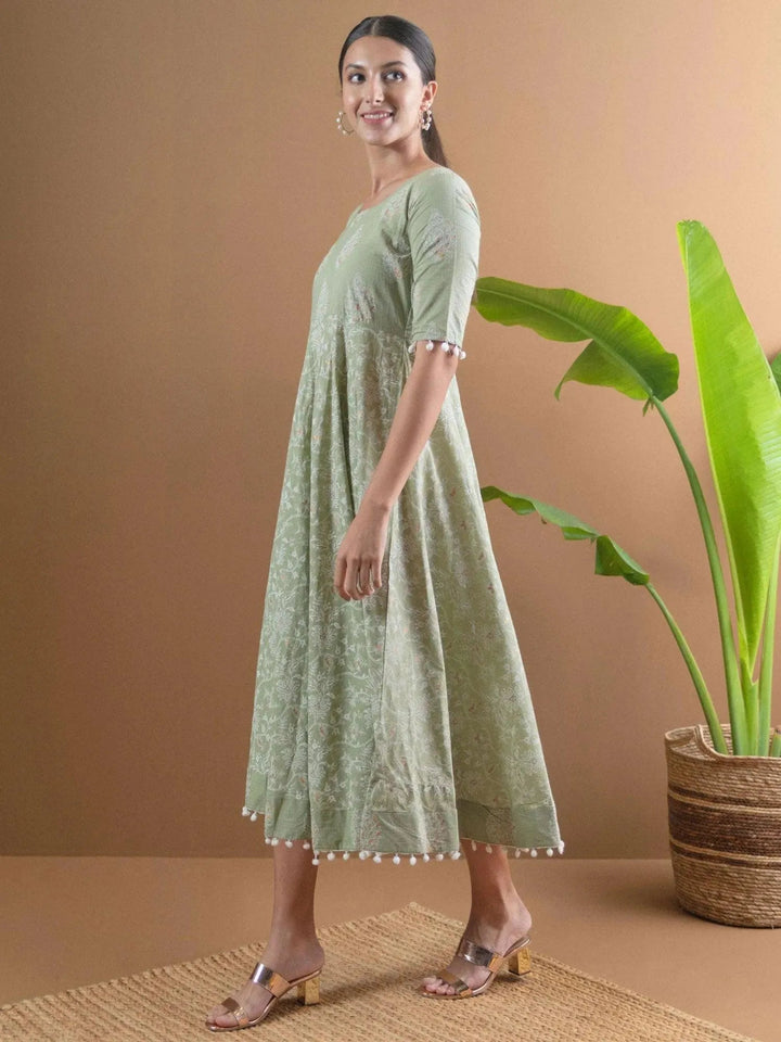Green Printed Cotton Dress With Mask - Libas